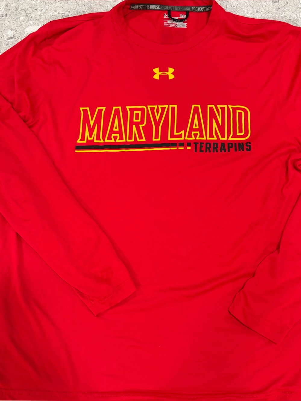 Maryland Terrapins Under Armour Heat Gear Red Long-Sleeve Performance Top-Large